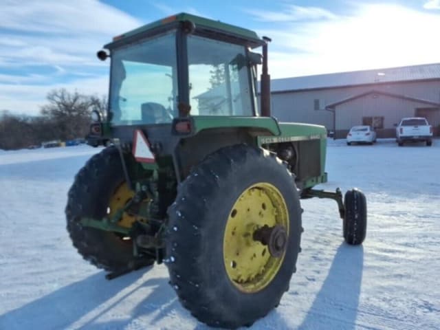 Image of John Deere 4440 equipment image 4