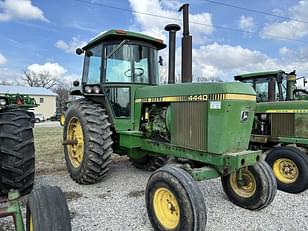 Main image John Deere 4440 1