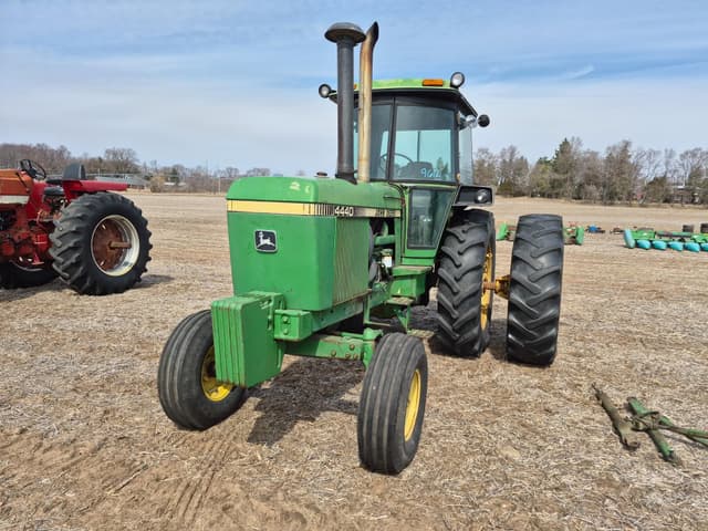 Image of John Deere 4440 equipment image 3