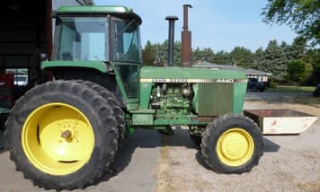 Main image John Deere 4440