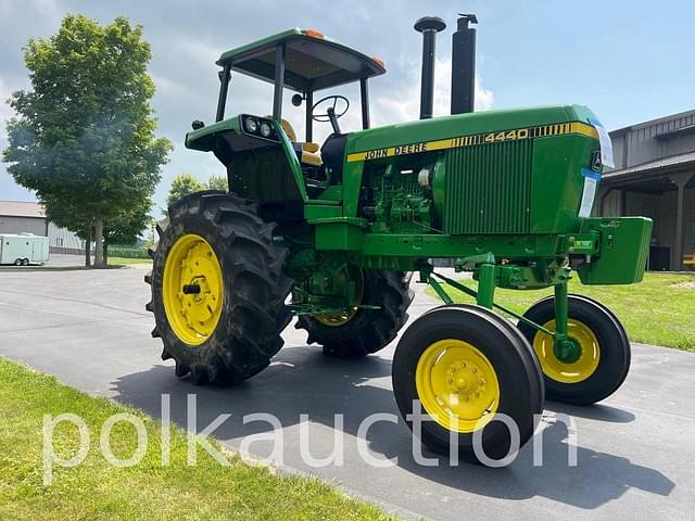 Image of John Deere 4440 equipment image 4