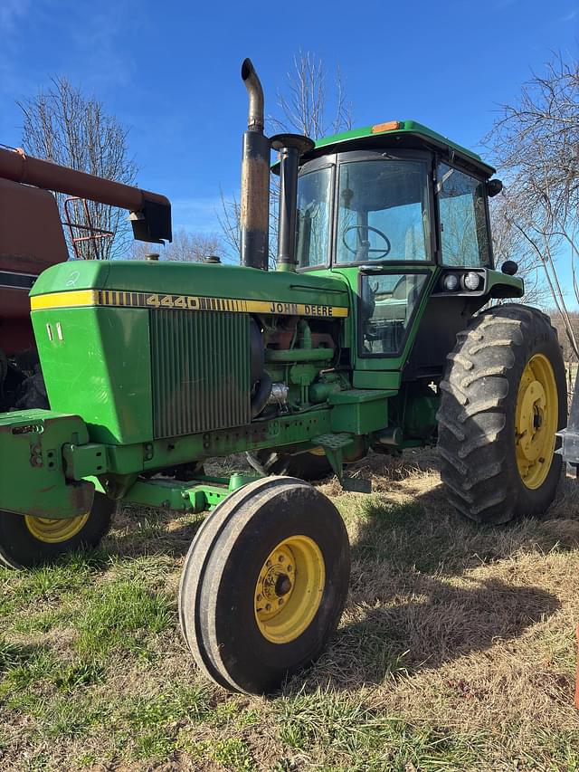 Image of John Deere 4440 equipment image 2