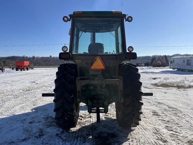 Image of John Deere 4440 equipment image 3