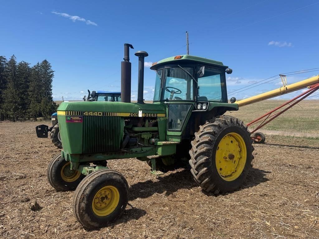 Image of John Deere 4440 Primary image