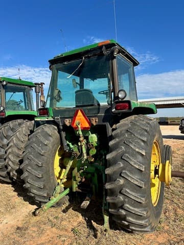 Image of John Deere 4440 equipment image 1