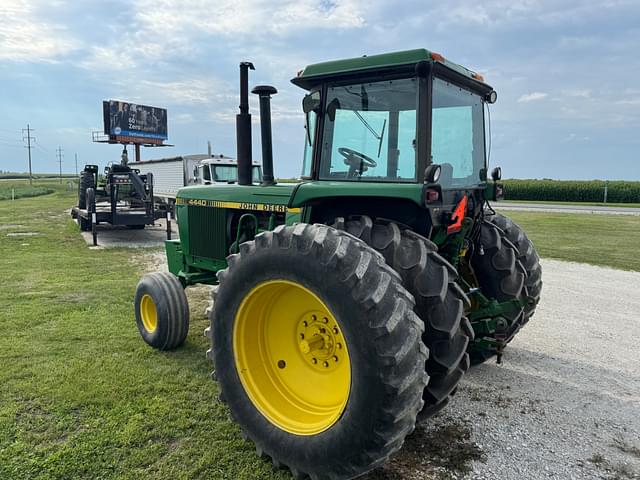 Image of John Deere 4440 equipment image 3