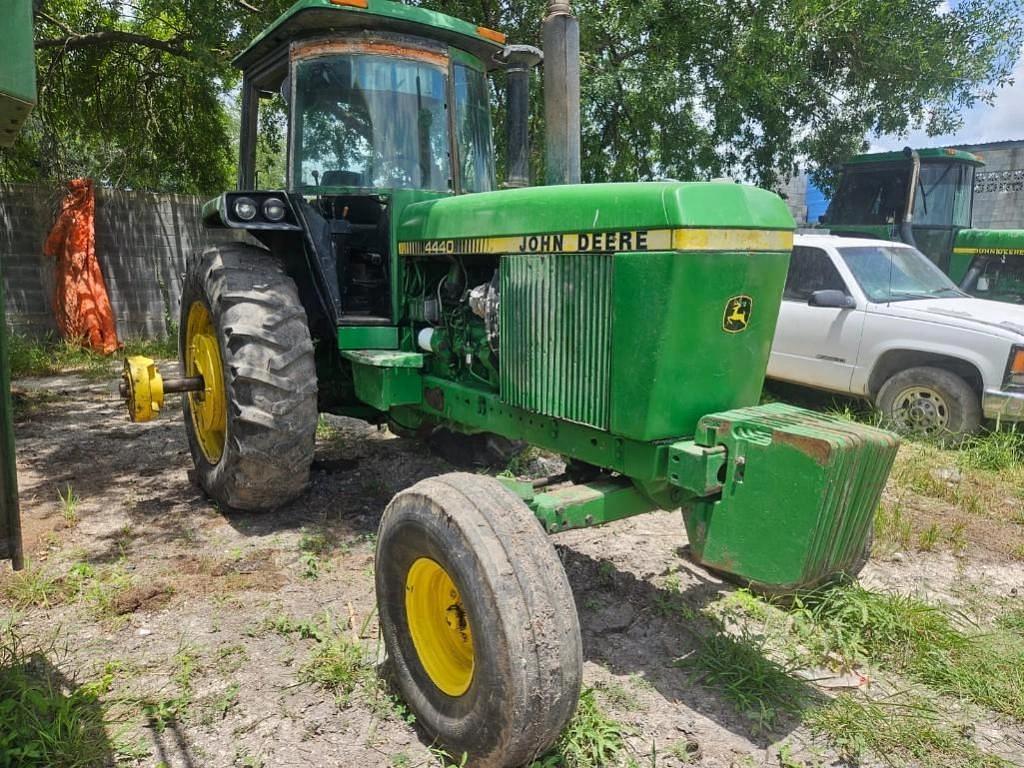 Image of John Deere 4440 Primary image