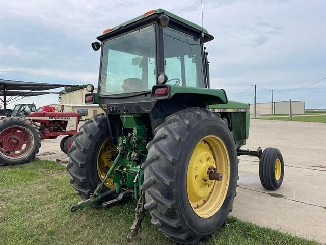 Image of John Deere 4440 equipment image 4