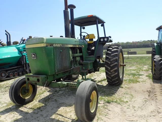 Image of John Deere 4440 equipment image 3
