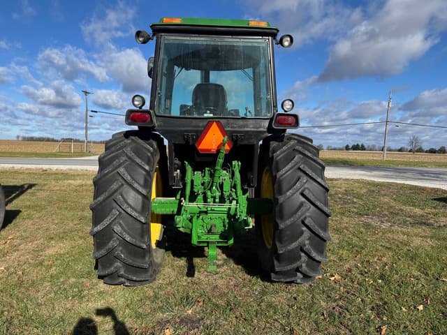Image of John Deere 4440 equipment image 3