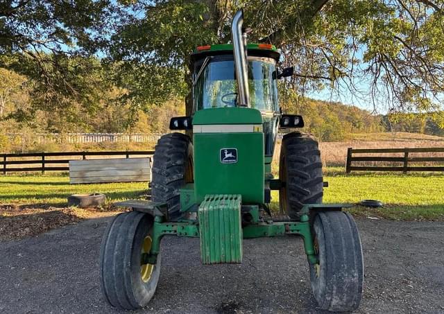 Image of John Deere 4440 equipment image 1