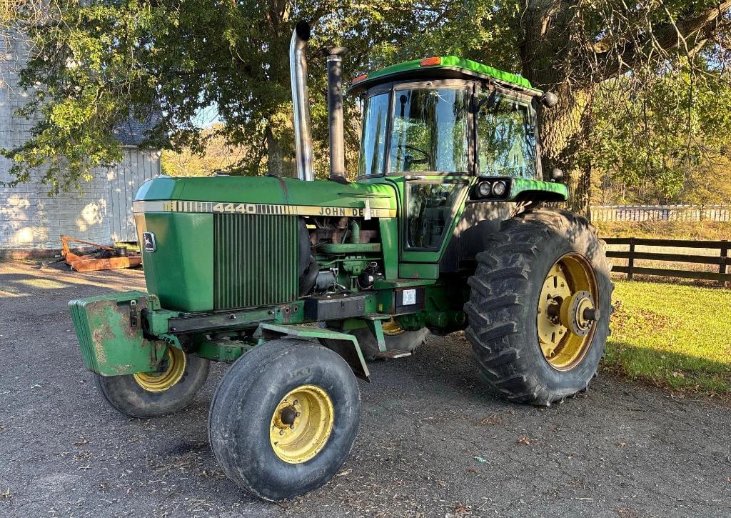 Image of John Deere 4440 Primary image