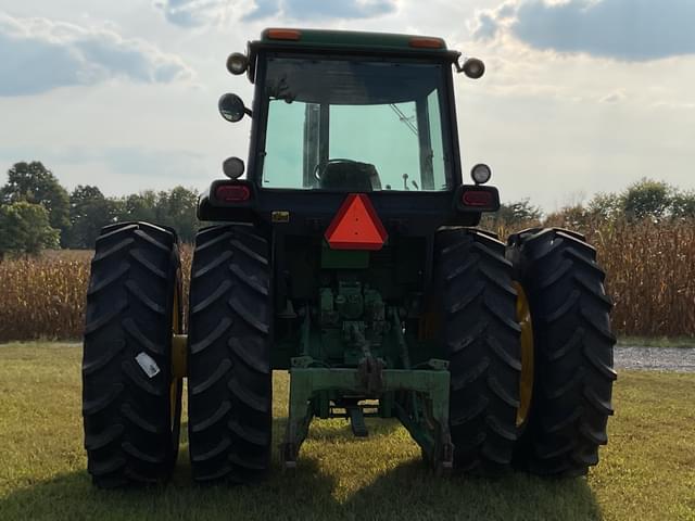 Image of John Deere 4440 equipment image 4