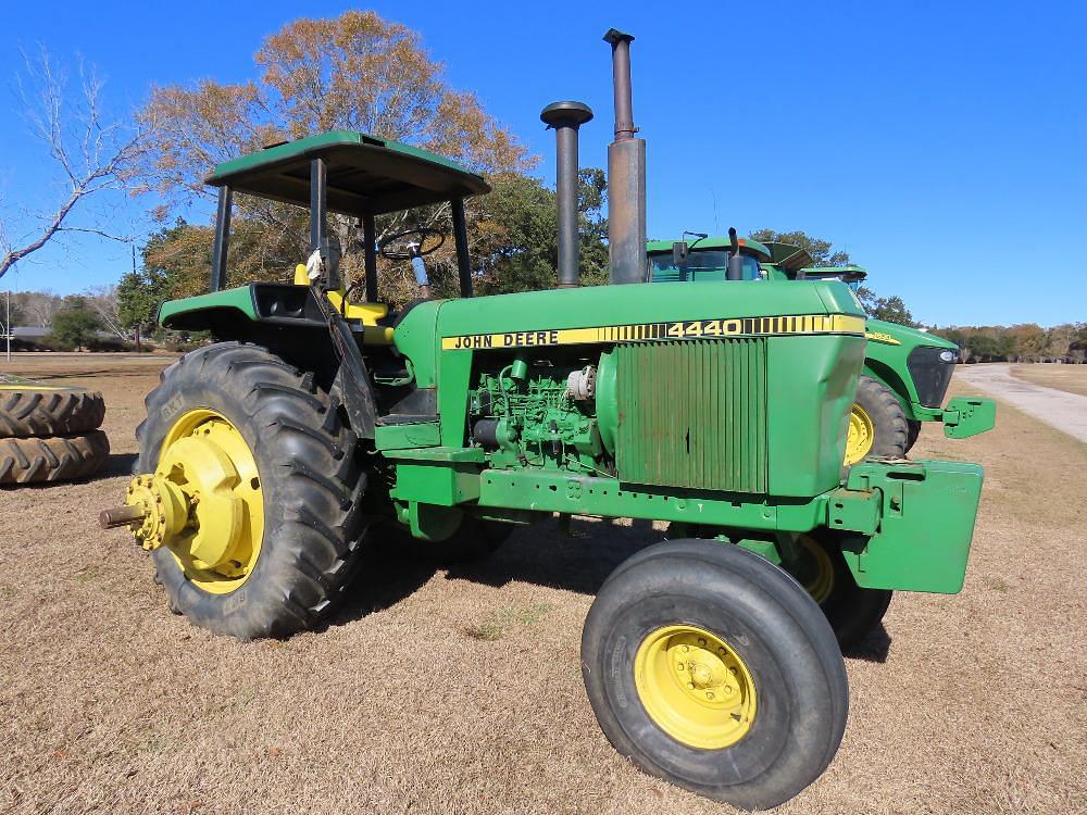 Image of John Deere 4440 Primary image