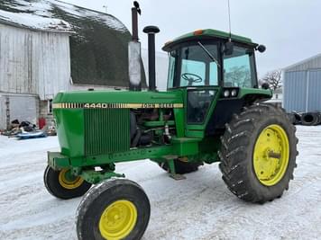 Main image John Deere 4440