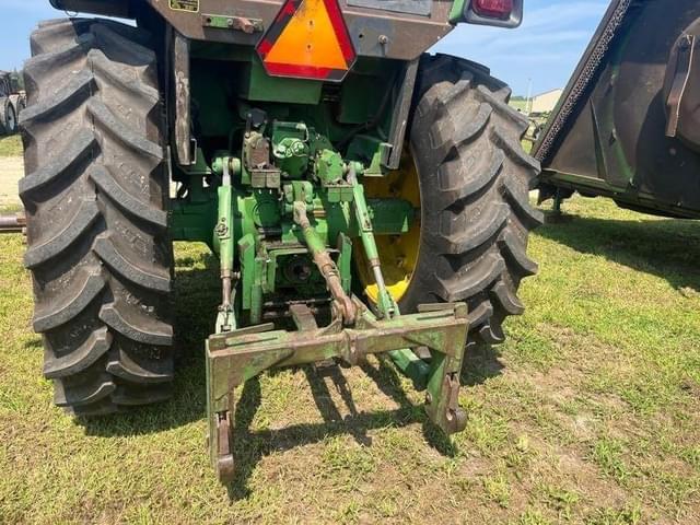 Image of John Deere 4440 equipment image 2