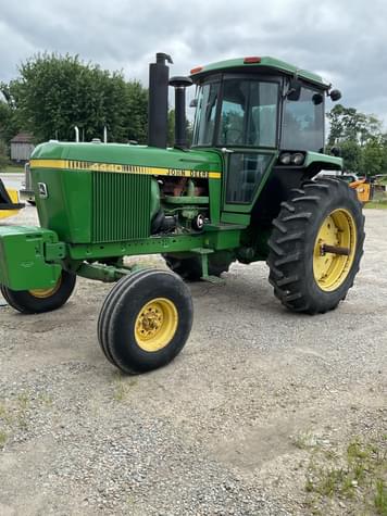 Main image John Deere 4440
