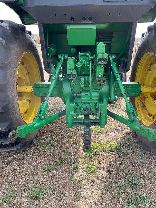 Image of John Deere 4440 equipment image 3