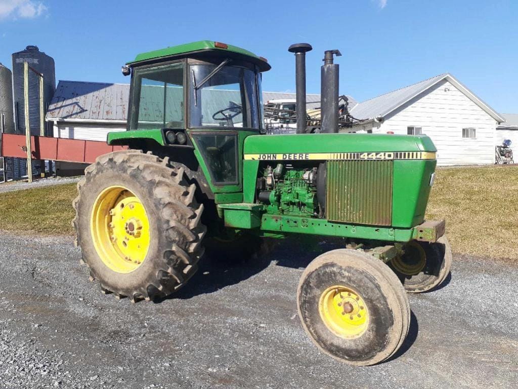 Main image John Deere 4440