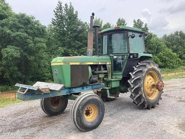 Image of John Deere 4440 equipment image 4