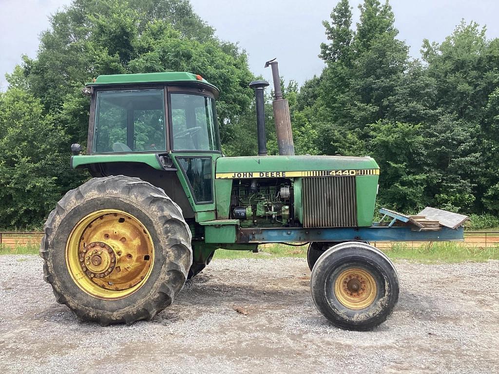 Image of John Deere 4440 Primary image
