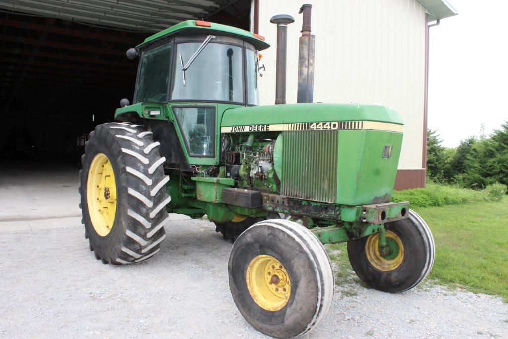 Image of John Deere 4440 Primary image