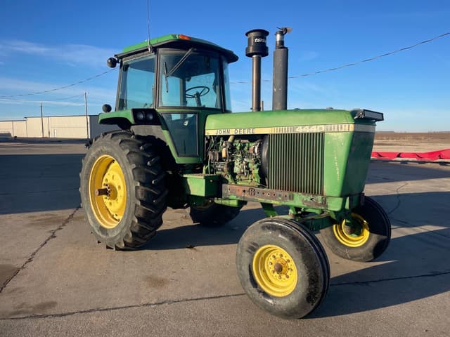Image of John Deere 4440 equipment image 1