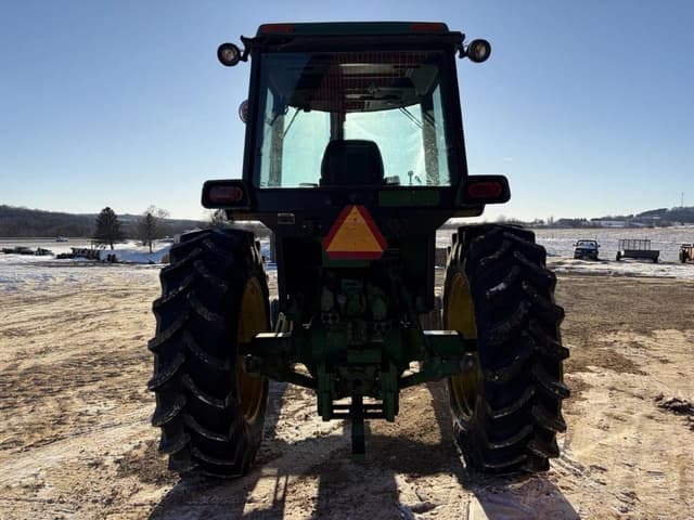 Image of John Deere 4440 equipment image 3