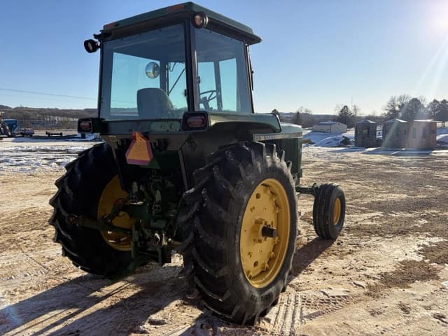 Image of John Deere 4440 equipment image 4
