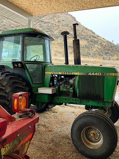 Image of John Deere 4440 equipment image 1