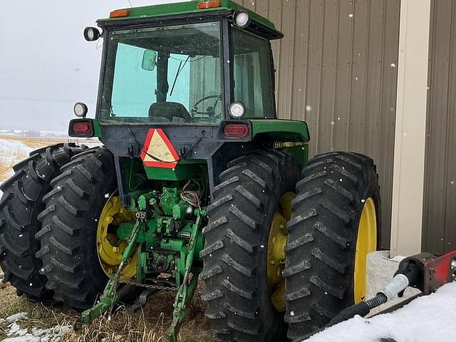 Image of John Deere 4440 equipment image 2