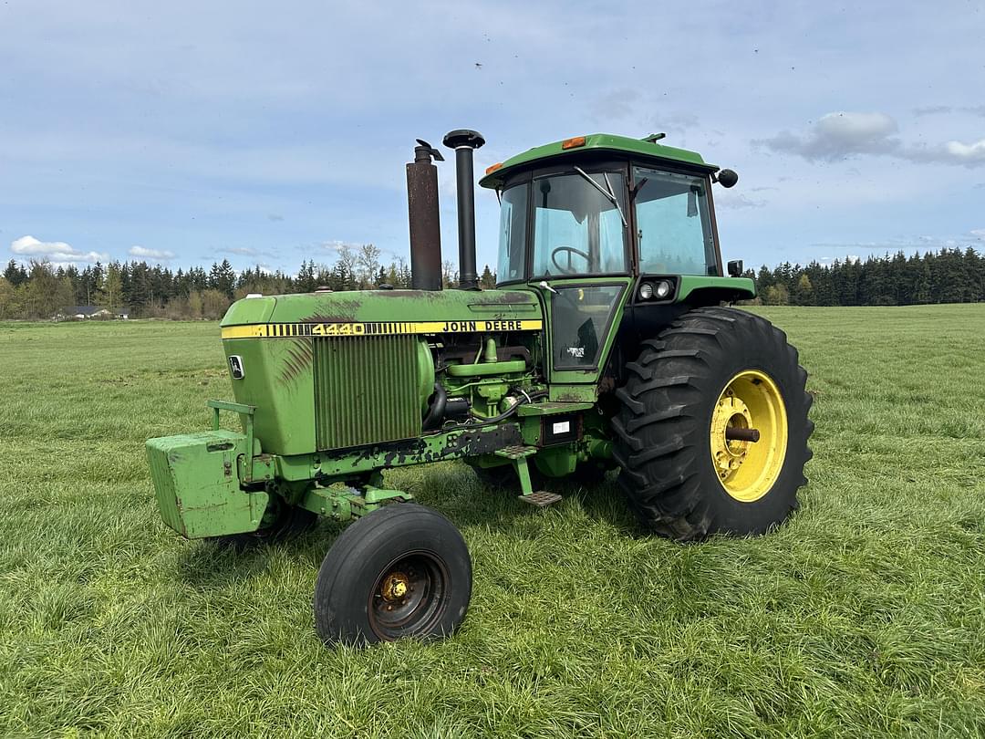 Image of John Deere 4440 Primary image