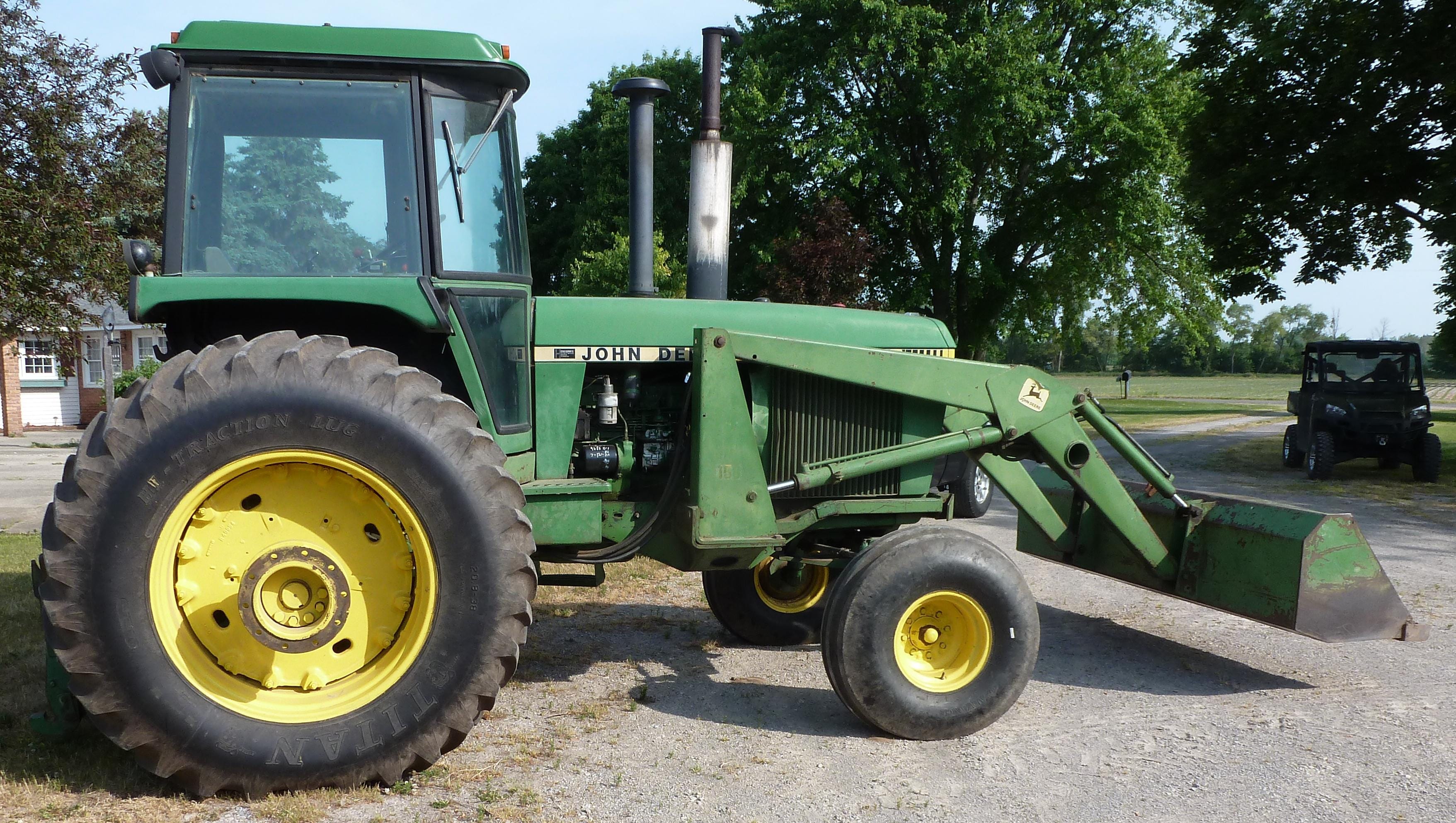 Main image John Deere 4440