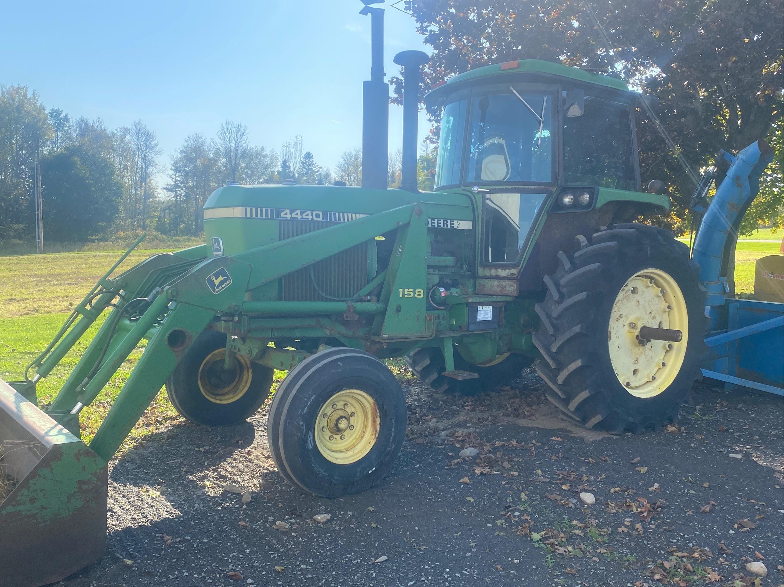 Main image John Deere 4440