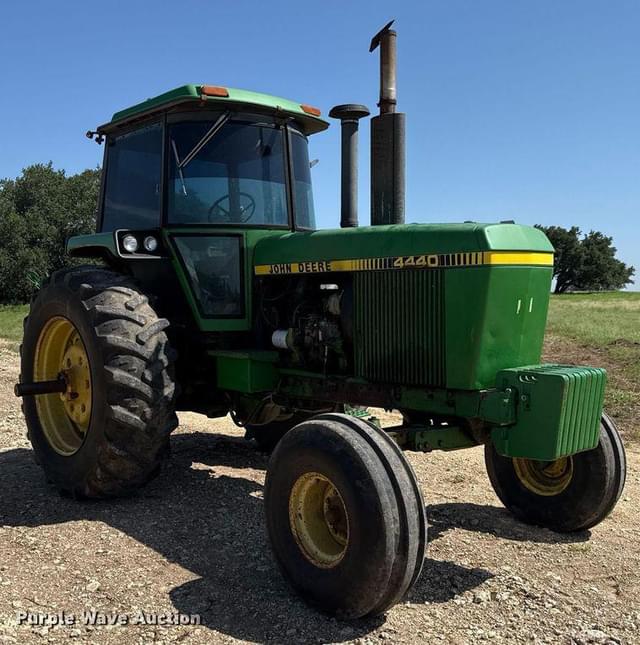 Image of John Deere 4440H equipment image 3