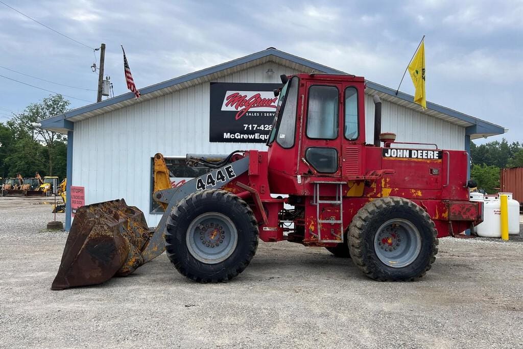 Main image John Deere 444E
