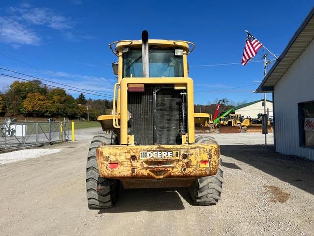 Image of John Deere 444H equipment image 3