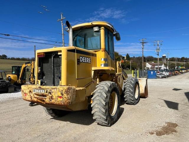 Image of John Deere 444H equipment image 4