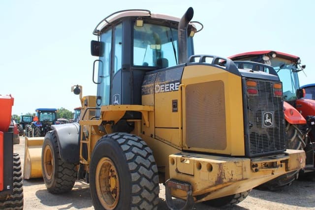 Image of John Deere 444J equipment image 1