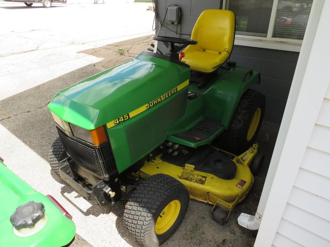 Image of John Deere 445 Image 1