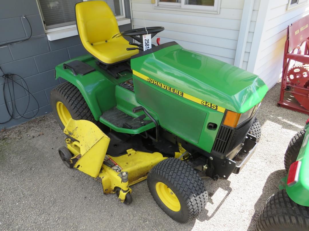 Image of John Deere 445 Image 0