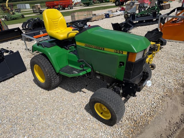 Image of John Deere 445 equipment image 3