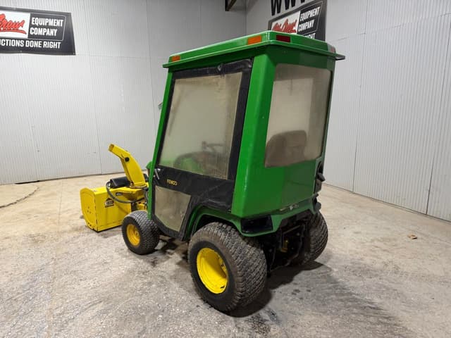 Image of John Deere 445 equipment image 2