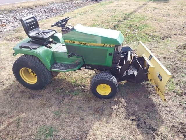 Image of John Deere 445 equipment image 2