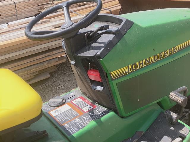 Image of John Deere 445 equipment image 4