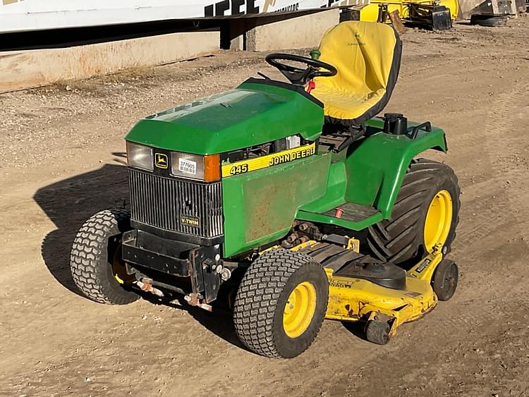 John Deere 445 Equipment Image0