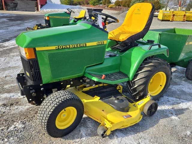 Image of John Deere 445 equipment image 3