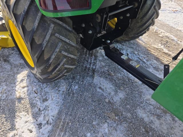 Image of John Deere 445 equipment image 1