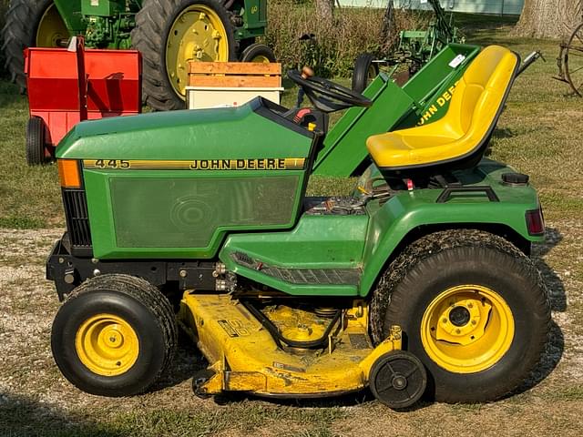 Image of John Deere 445 equipment image 1