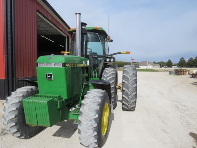 Image of John Deere 4450 equipment image 1